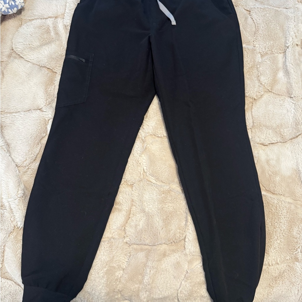 Figs Black Women's Jogger Track Pants with Zip Pocket